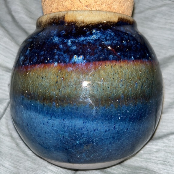Blue canister with cork lid - Picture 7 of 9